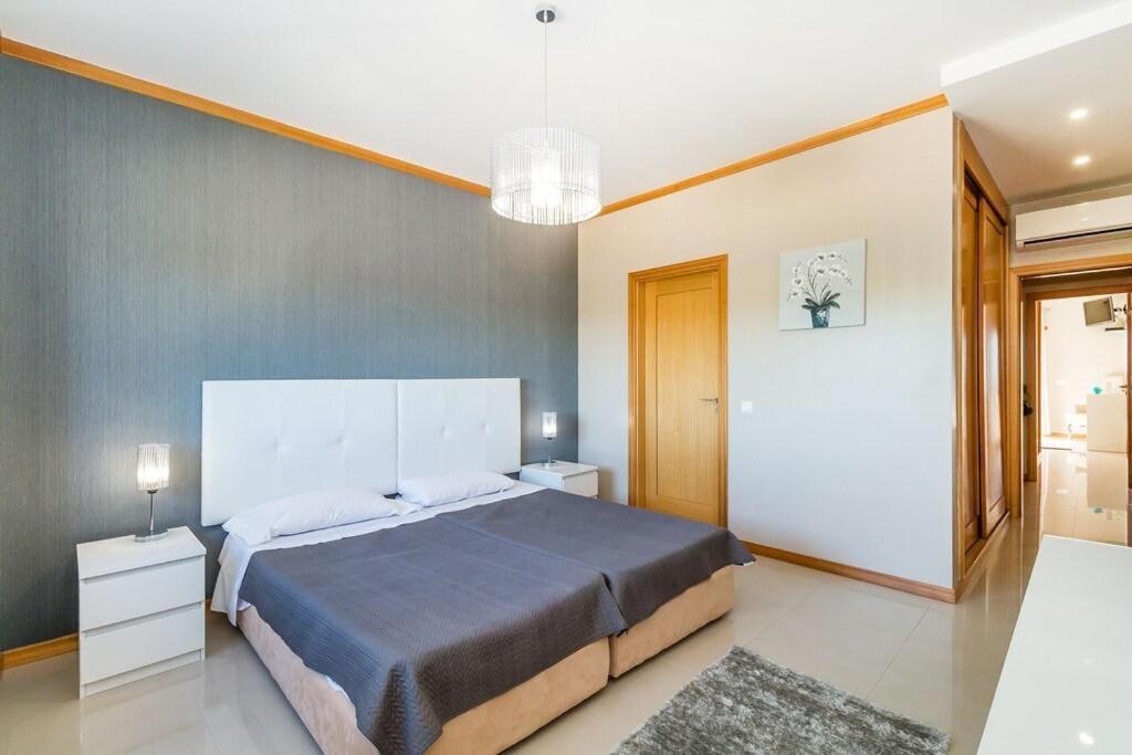 アルブフェイラ Fantastic Townhouse With Pool And Sea Viewsヴィラ エクステリア 写真
